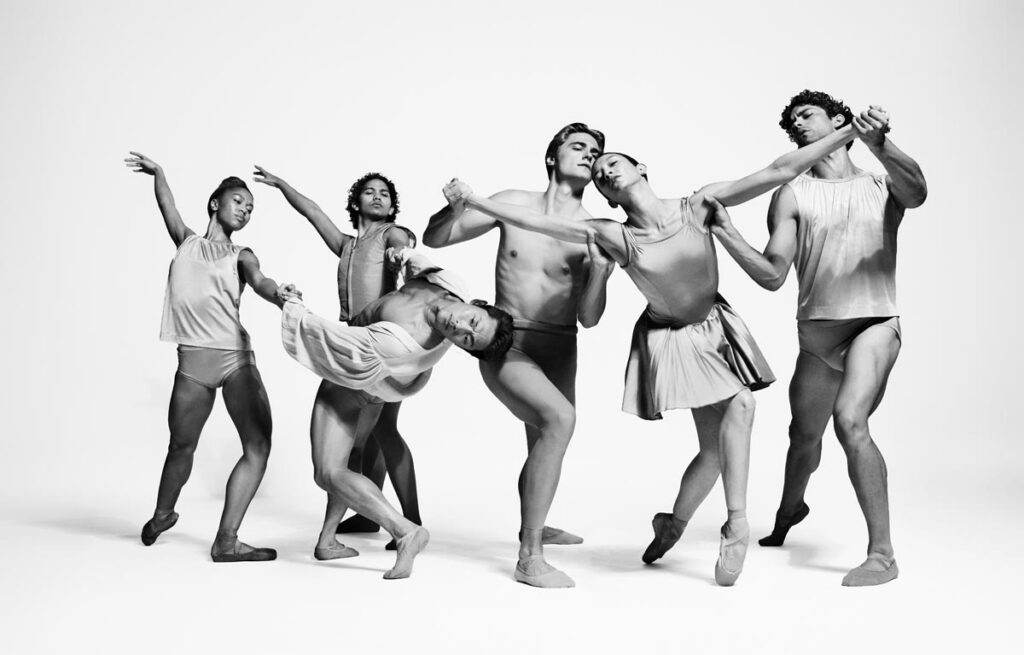 See Miami City Ballet with the Naples Philharmonic October 20. Photo by Pari Dukovic